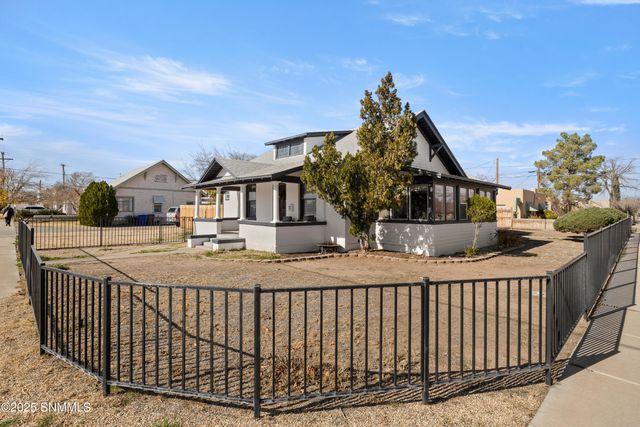 712 W Court Avenue, Las Cruces, NM 88005