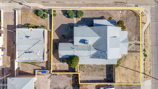 712 W Court Avenue, Las Cruces, NM 88005