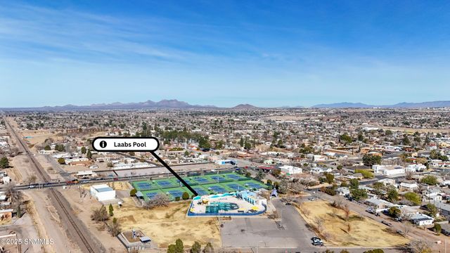 712 W Court Avenue, Las Cruces, NM 88005