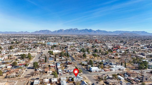 712 W Court Avenue, Las Cruces, NM 88005