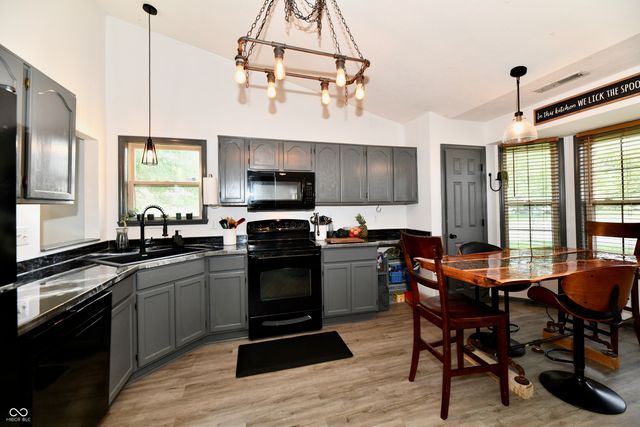 7055 Lesta Court, Indianapolis, IN 46217