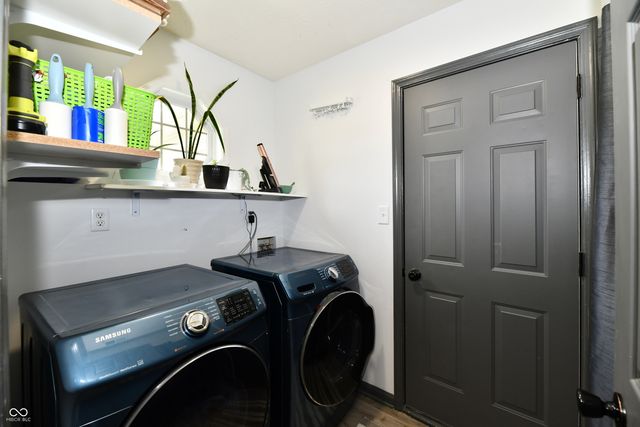 7055 Lesta Court, Indianapolis, IN 46217