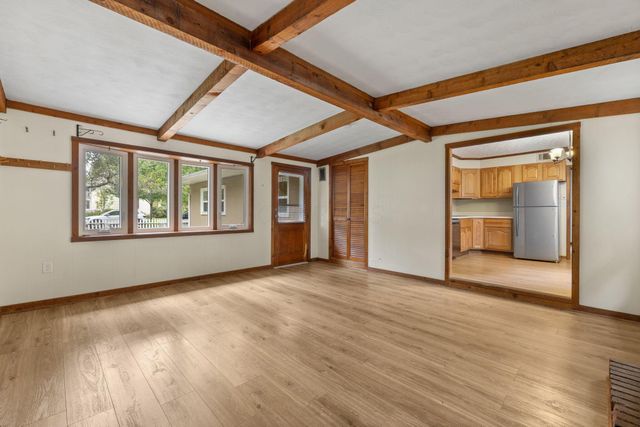 319 W South Street, Worthington, OH 43085
