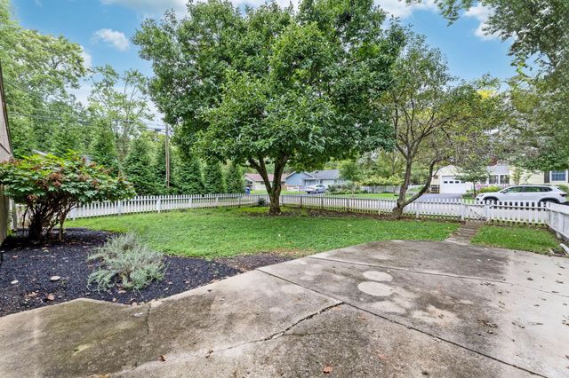 319 W South Street, Worthington, OH 43085