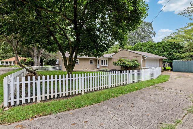 319 W South Street, Worthington, OH 43085
