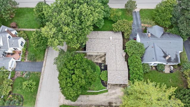 319 W South Street, Worthington, OH 43085