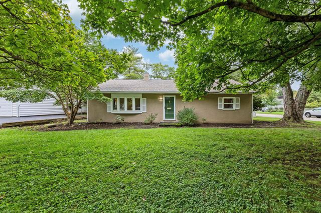 319 W South Street, Worthington, OH 43085