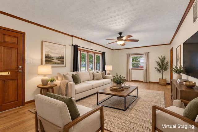 319 W South Street, Worthington, OH 43085