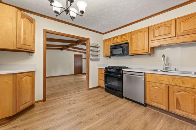 319 W South Street, Worthington, OH 43085