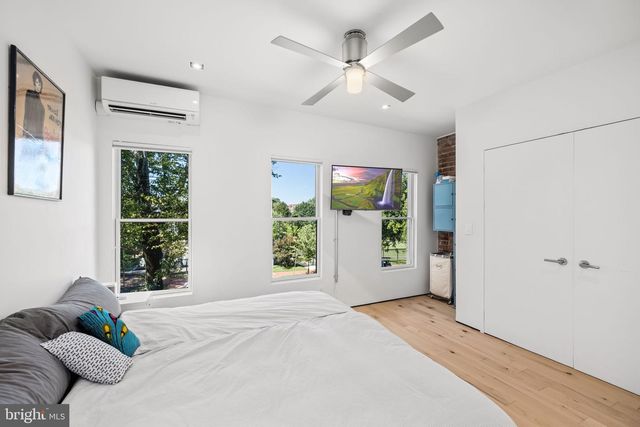 619 10TH ST NE, Washington, DC 20002