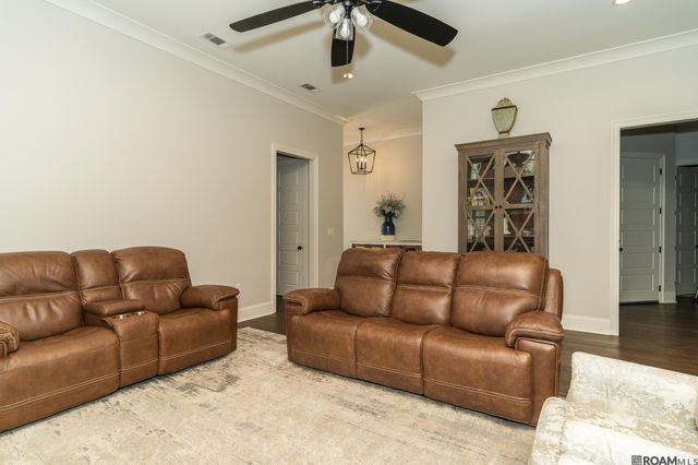 12981 Baldachin Ave, Baton Rouge, LA 70818