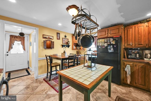 153 S JACKSON ST, Strasburg, PA 17579