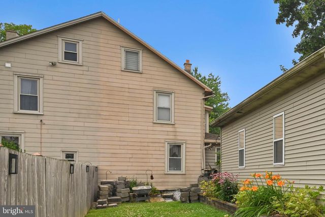 153 S JACKSON ST, Strasburg, PA 17579