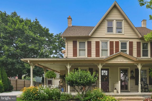 153 S JACKSON ST, Strasburg, PA 17579
