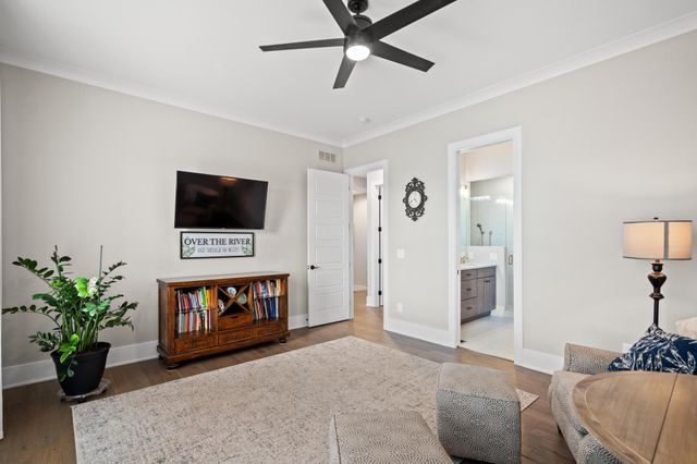 1077 Walburg Avenue, Villa Hills, KY 41017