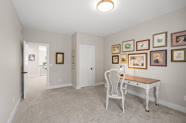 1077 Walburg Avenue, Villa Hills, KY 41017