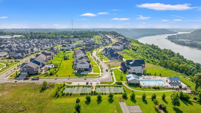 1077 Walburg Avenue, Villa Hills, KY 41017