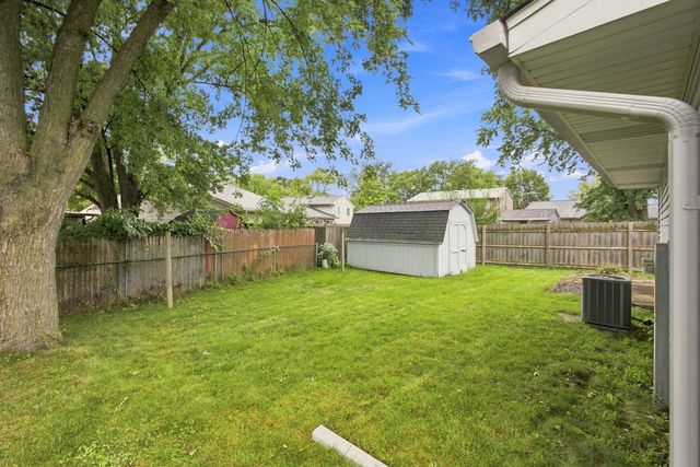 927 Shiloh Court, Joliet, IL 60431