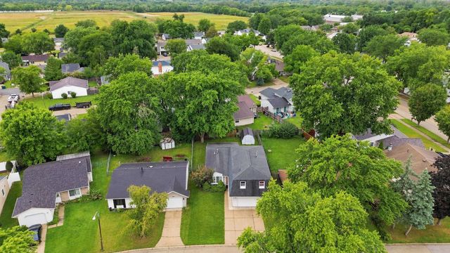 927 Shiloh Court, Joliet, IL 60431