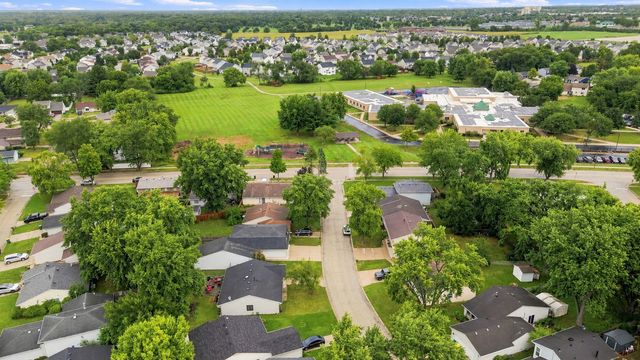 927 Shiloh Court, Joliet, IL 60431
