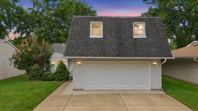 927 Shiloh Court, Joliet, IL 60431