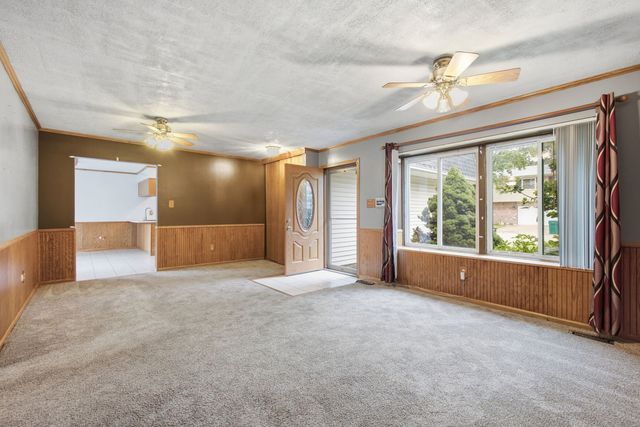 927 Shiloh Court, Joliet, IL 60431
