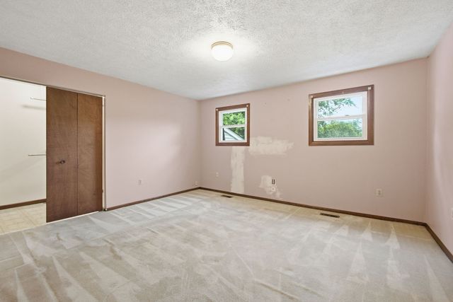 927 Shiloh Court, Joliet, IL 60431