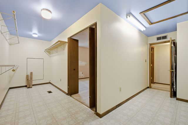 927 Shiloh Court, Joliet, IL 60431