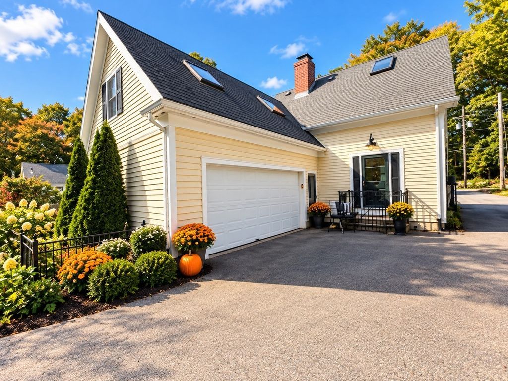 505 Bay Road 1, Hamilton, MA 01982
