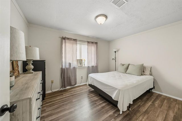 14854 Shottery Drive, Houston, TX 77015