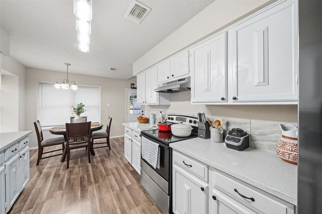 14854 Shottery Drive, Houston, TX 77015