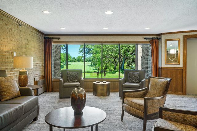 6100 Auto Club Road 316, Bloomington, MN 55438
