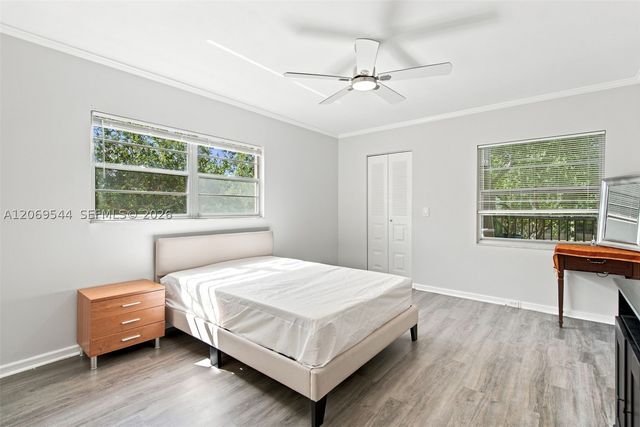 13455 SW 9th Ct 301J, Pembroke Pines, FL 33027