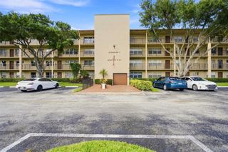 13455 SW 9th Ct 301J, Pembroke Pines, FL 33027
