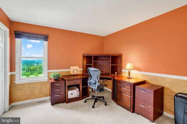 586 OWEN RD, York, PA 17403