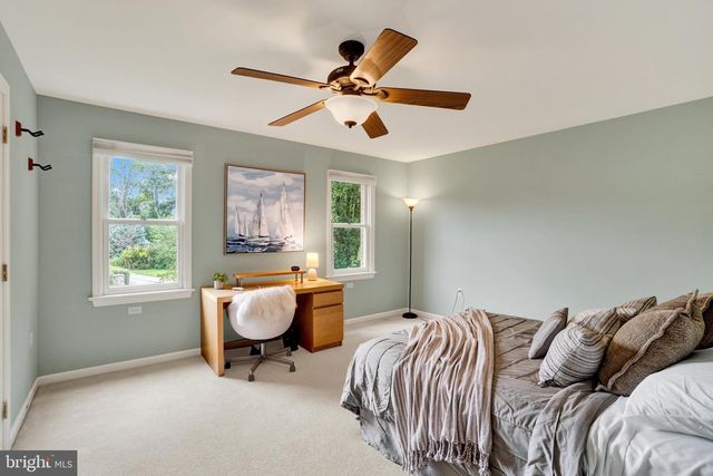586 OWEN RD, York, PA 17403