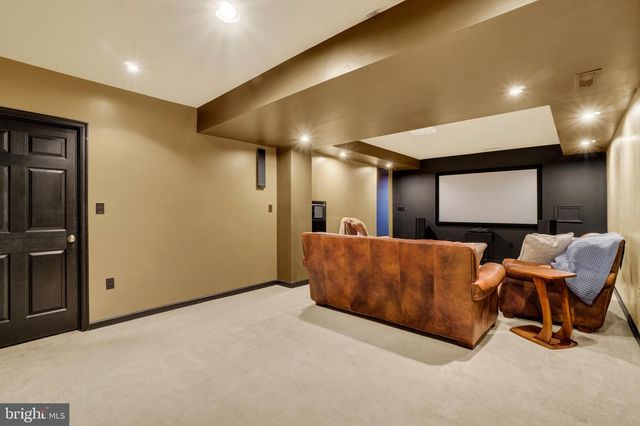 586 OWEN RD, York, PA 17403