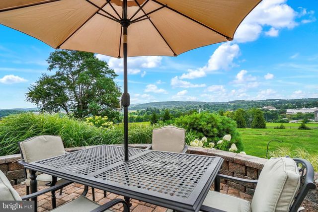 586 OWEN RD, York, PA 17403