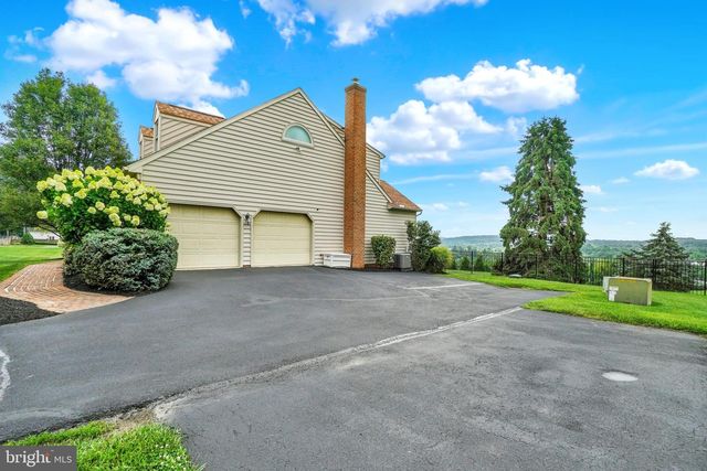 586 OWEN RD, York, PA 17403