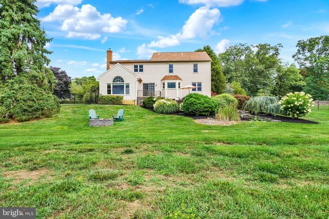 586 OWEN RD, York, PA 17403