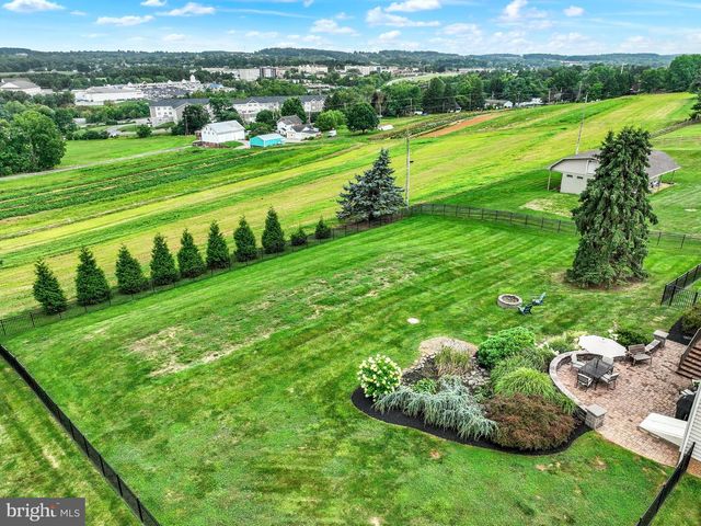 586 OWEN RD, York, PA 17403