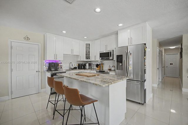 1651 SW 27th Avenue, Fort Lauderdale, FL 33312