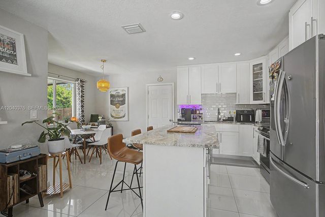1651 SW 27th Avenue, Fort Lauderdale, FL 33312