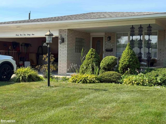 33439 Elgin Court, Sterling Heights, MI 48310