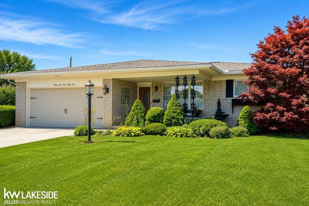 33439 Elgin Court, Sterling Heights, MI 48310