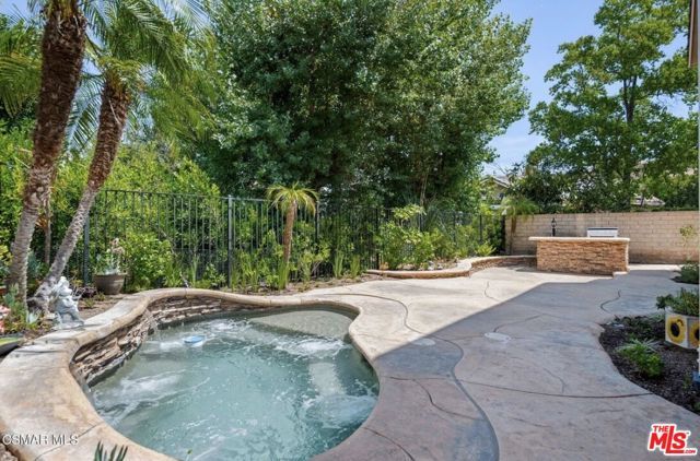 335 Kitetail Street, Simi Valley, CA 93065