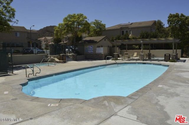 335 Kitetail Street, Simi Valley, CA 93065