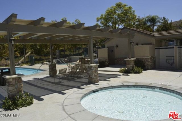 335 Kitetail Street, Simi Valley, CA 93065