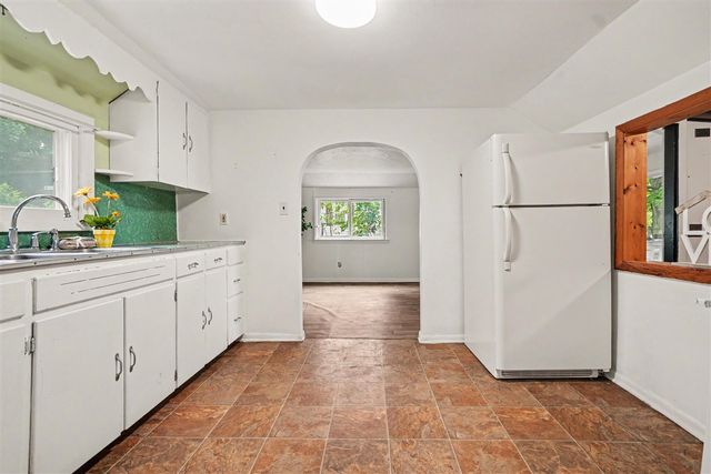614 S Jefferson Street, Sturgis, MI 49091