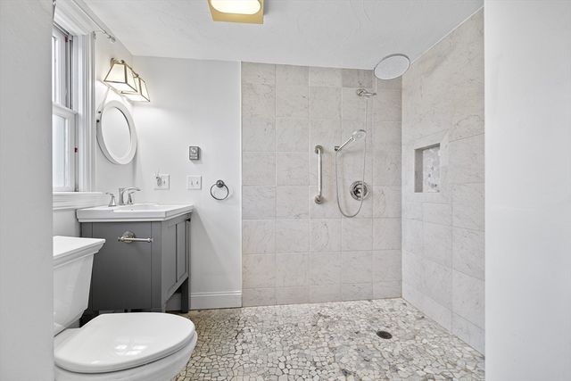 544 Shore Rd 3, Truro, MA 02666